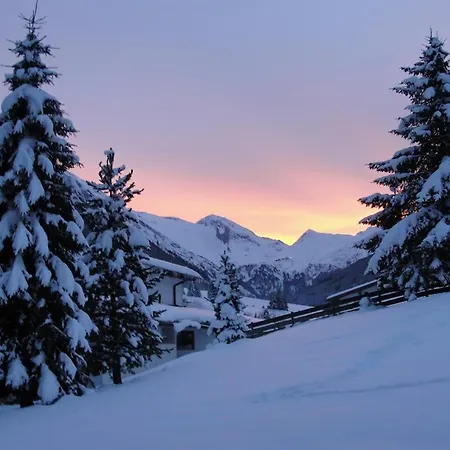 Jakob, Apartment Tux