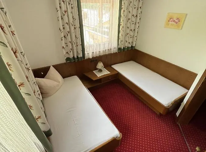 Jakob, Apartamento *